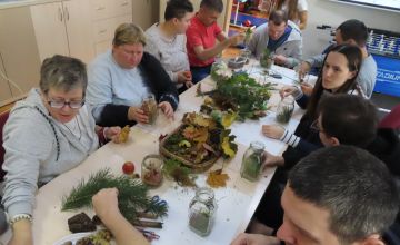 Zajęcia integracyjne "las w słoiku"